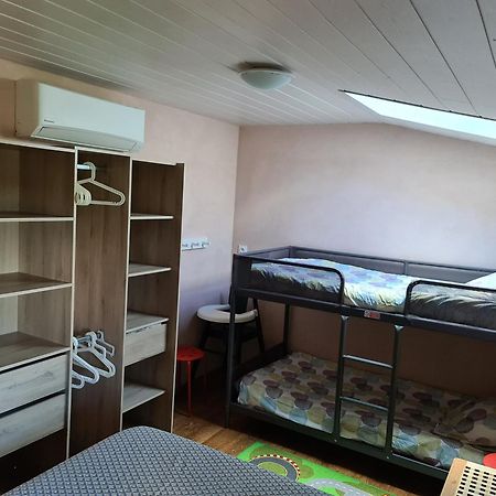 Gite Chez Tiane Saint-Flour-L'Etang Екстериор снимка