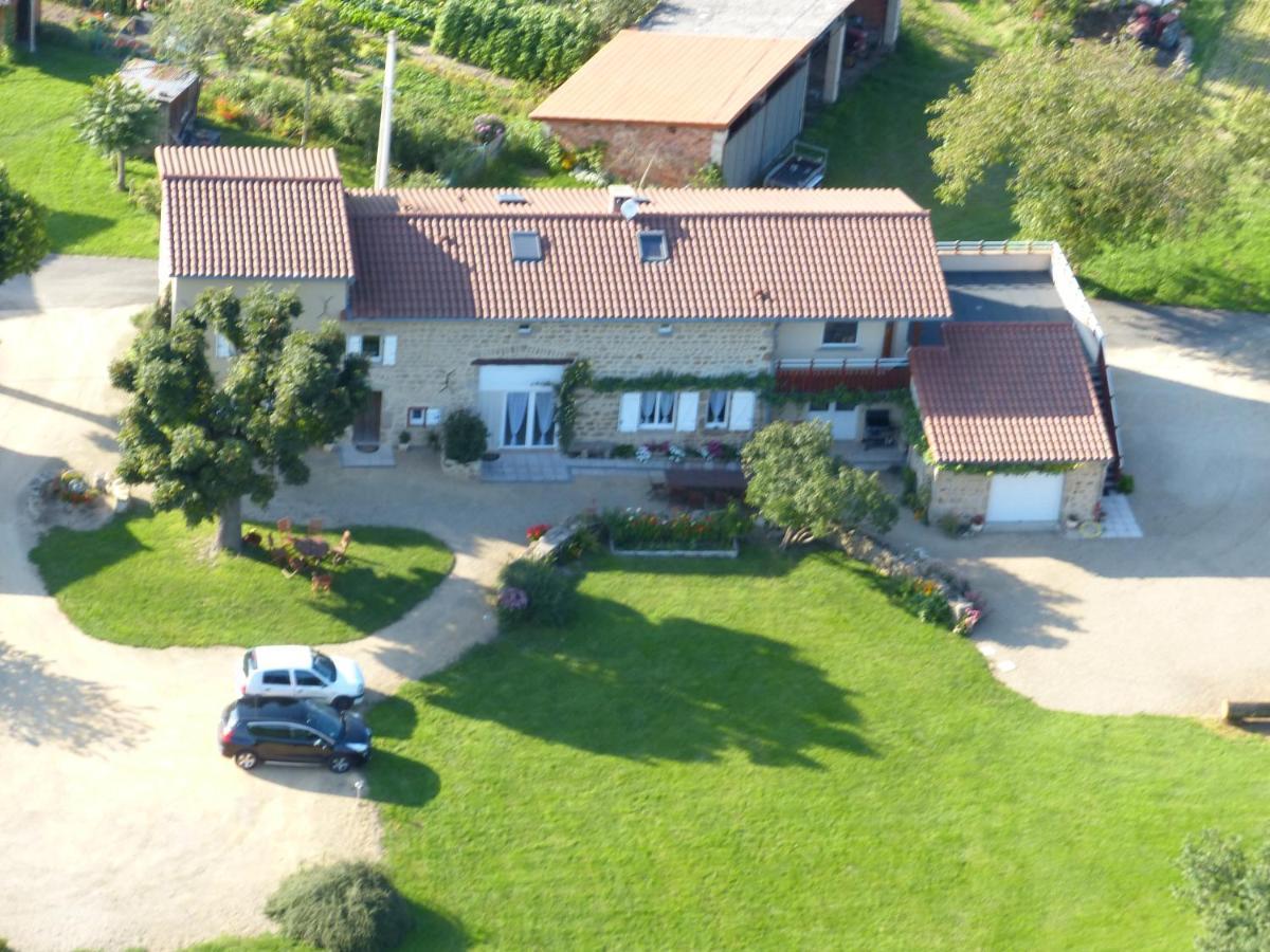 Gite Chez Tiane Saint-Flour-L'Etang Екстериор снимка