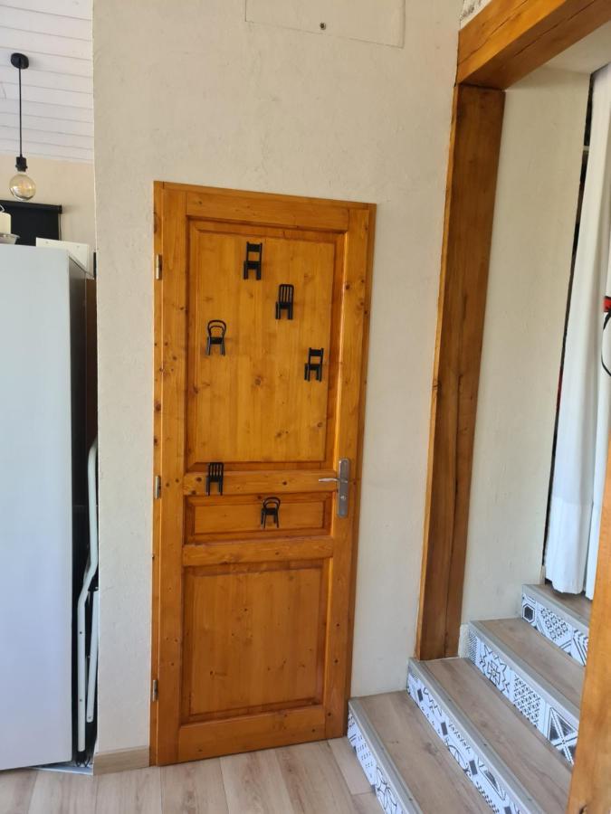 Gite Chez Tiane Saint-Flour-L'Etang Екстериор снимка