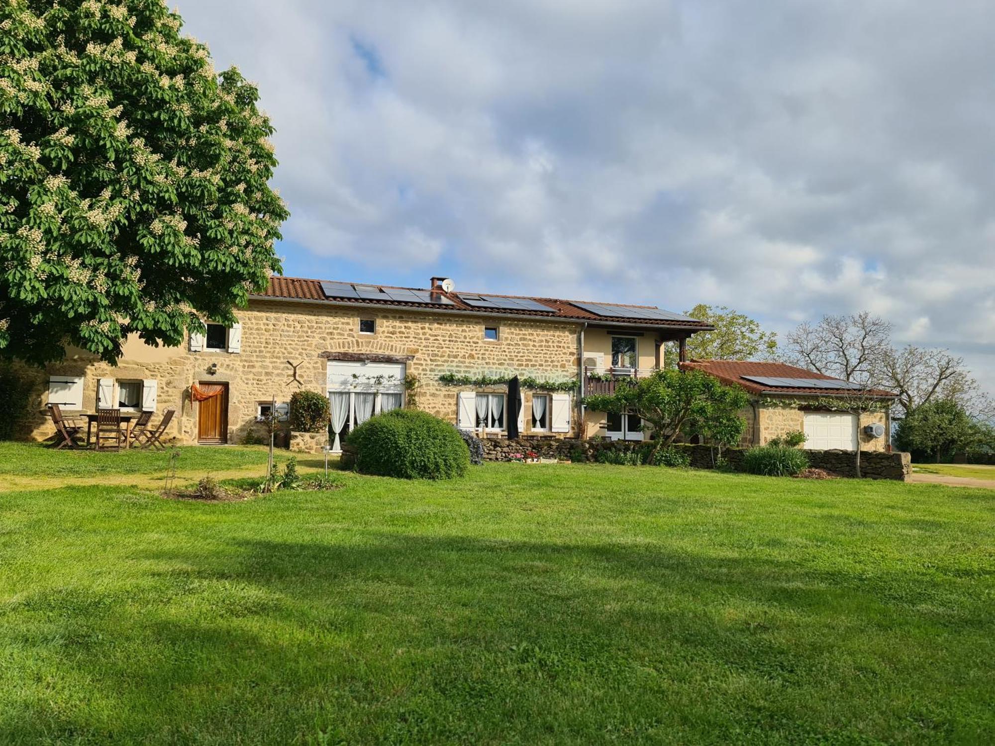 Gite Chez Tiane Saint-Flour-L'Etang Екстериор снимка
