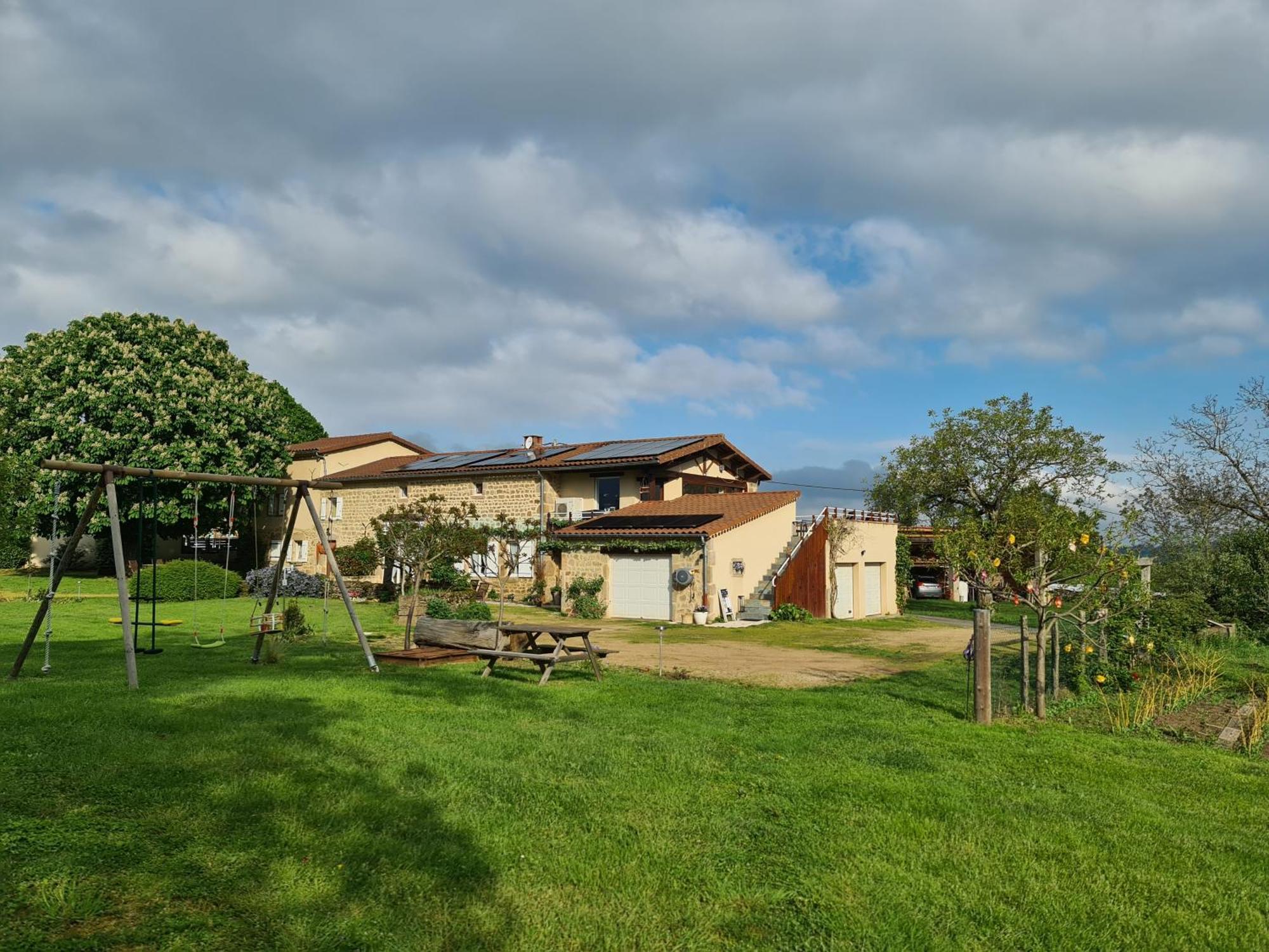 Gite Chez Tiane Saint-Flour-L'Etang Екстериор снимка